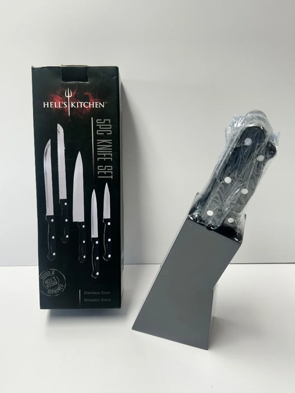 Hells Kitchen Stainless Steel 5 Pc Knife Set In Black Wooden Block Set NIB